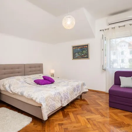 Top Spot Apartment