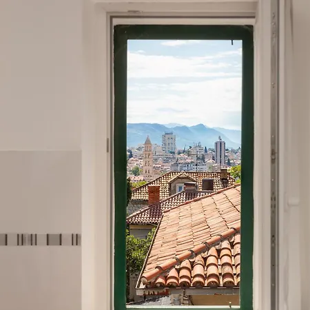 Top Spot Apartment