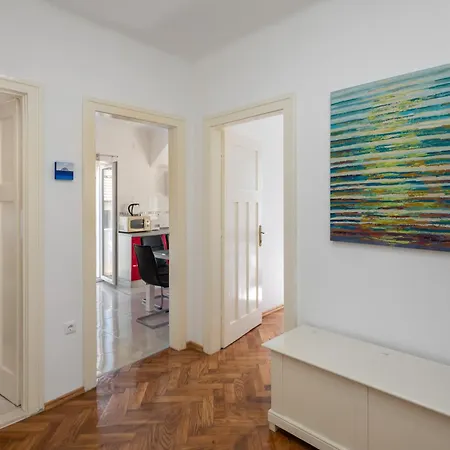 Top Spot Appartement *
